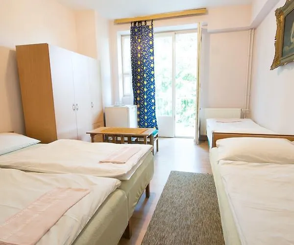 Bendeguz Bed & Breakfast *